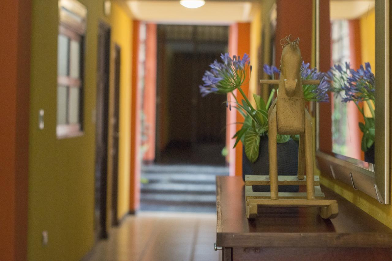 グアテマラシティ Give House Bed & Breakfast エクステリア 写真