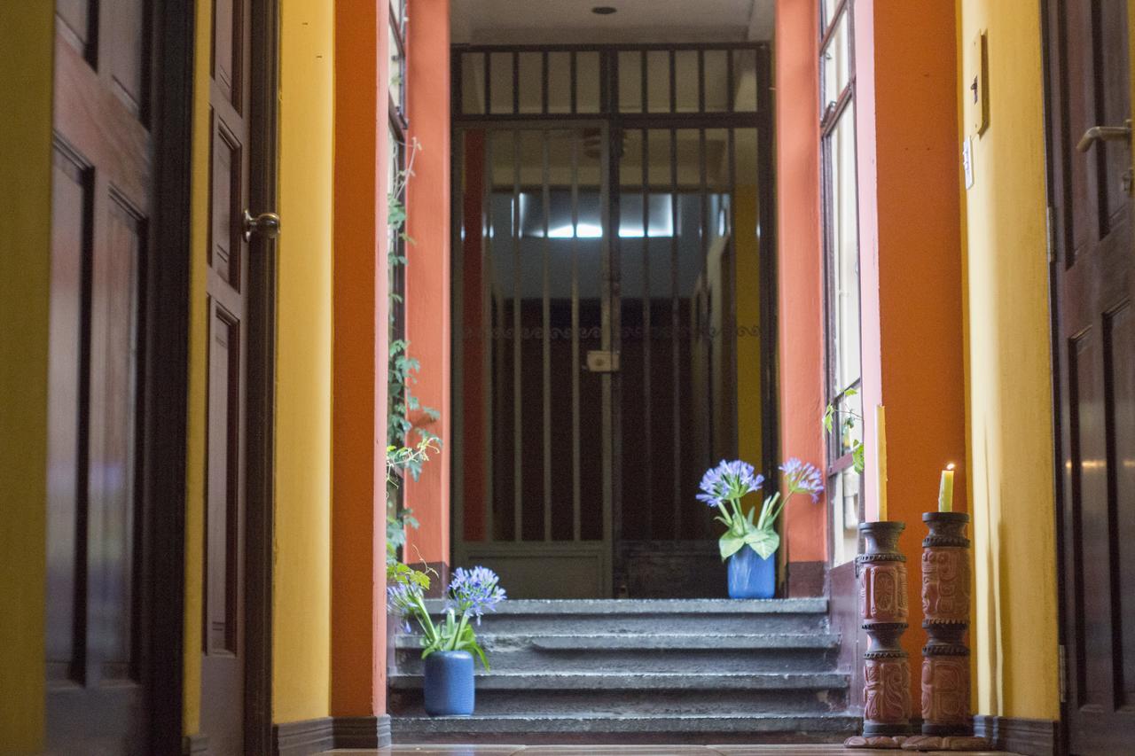 グアテマラシティ Give House Bed & Breakfast エクステリア 写真
