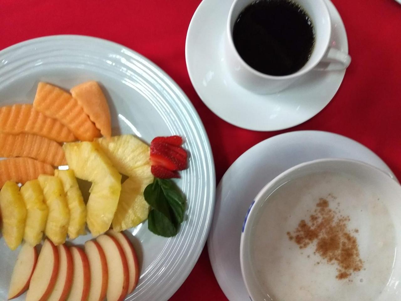グアテマラシティ Give House Bed & Breakfast エクステリア 写真